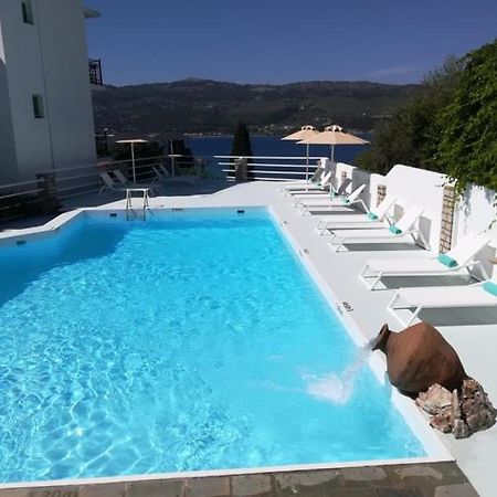 Scorpios Hotel & Suites Samos Town Exterior photo