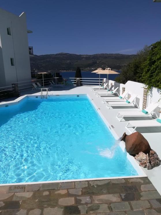 Scorpios Hotel & Suites Samos Town Exterior photo