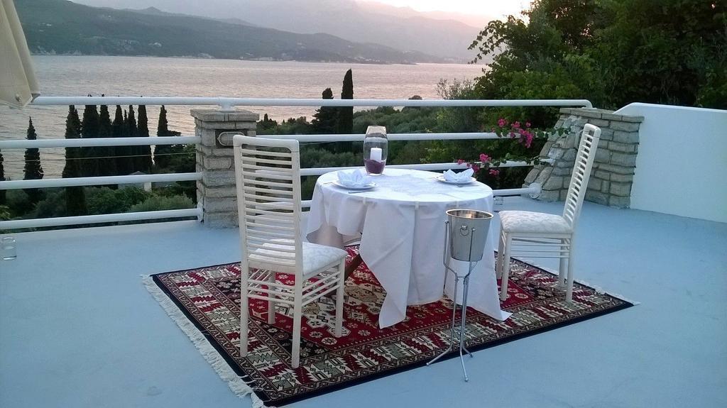 Scorpios Hotel & Suites Samos Town Room photo