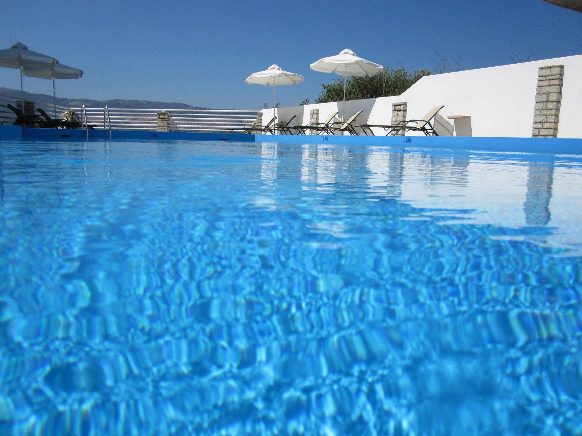 Scorpios Hotel & Suites Samos Town Exterior photo