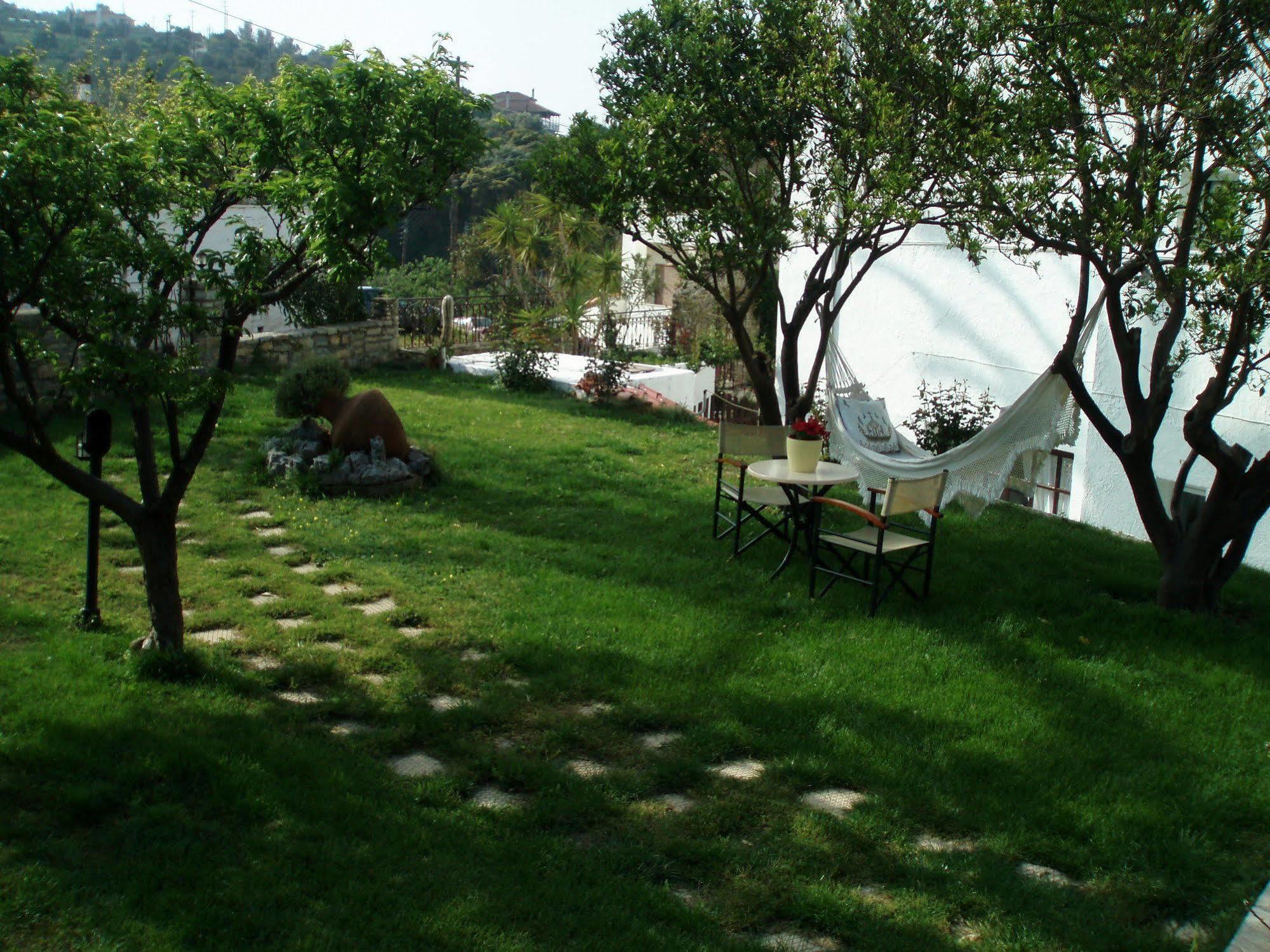 Scorpios Hotel & Suites Samos Town Exterior photo