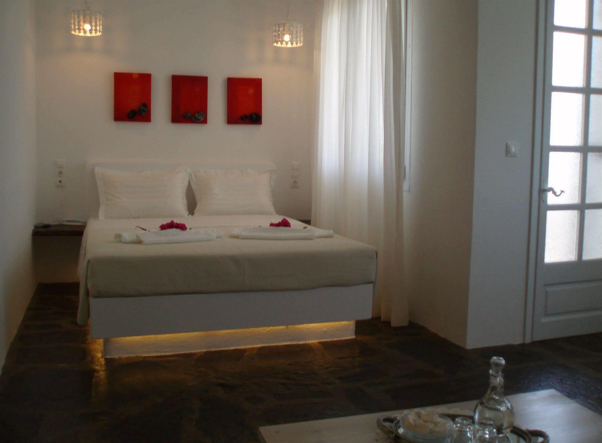 Scorpios Hotel & Suites Samos Town Exterior photo