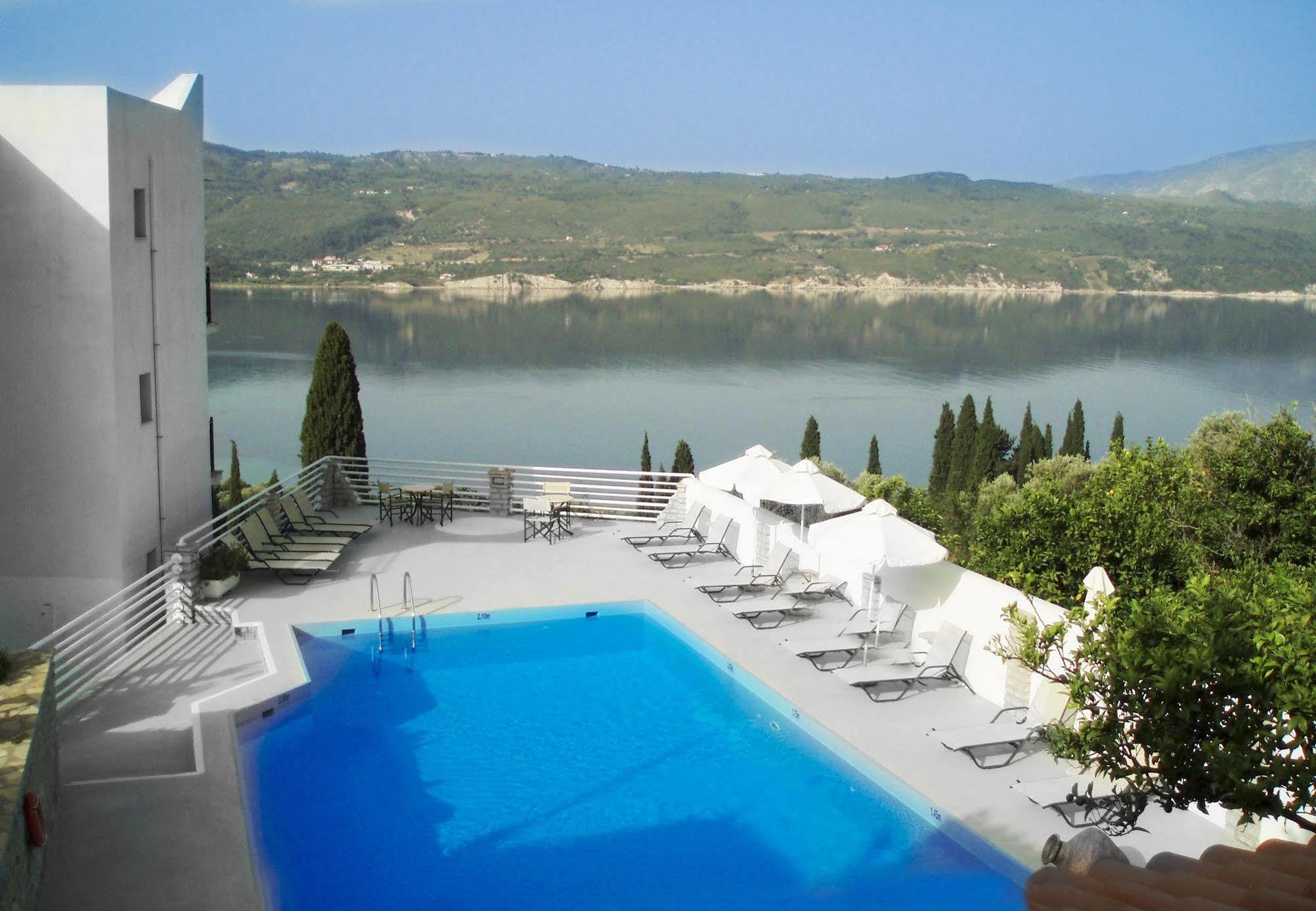 Scorpios Hotel & Suites Samos Town Exterior photo